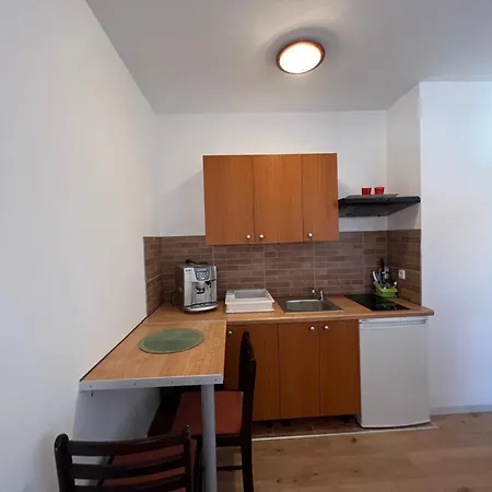 Alic Apartment