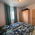 Alic Apartment *
